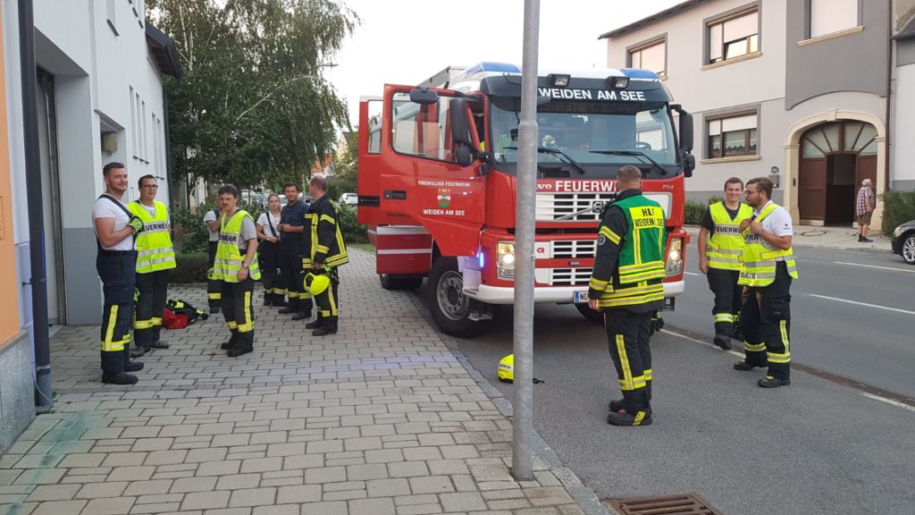 Sturmschaden und Booteinsatz – Feuerwehr Weiden am See